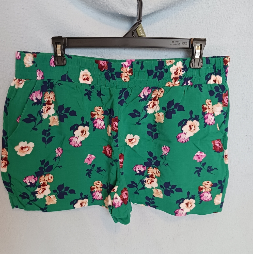 Greel Floral Flowy Shorts